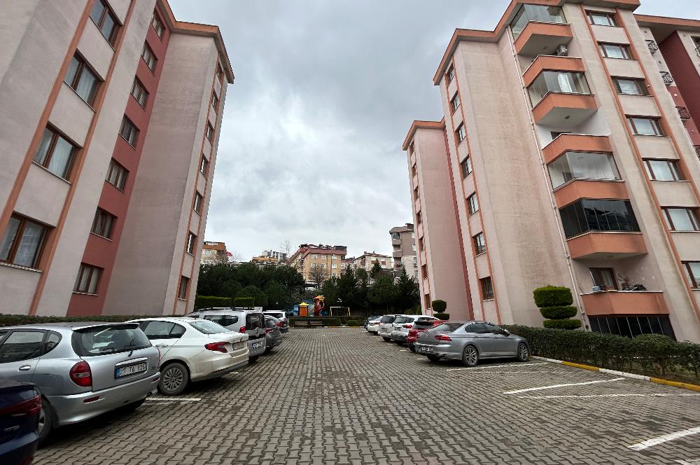 EKŞİOĞLU GÖZDAĞI EVLERİNDE 3+1 SATILIK DAİRE