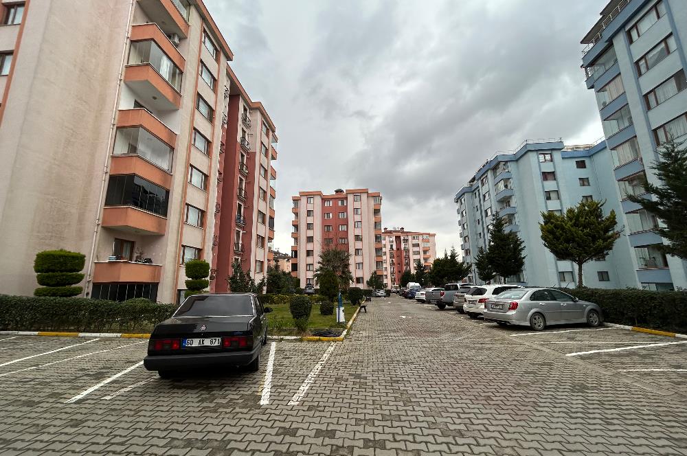 EKŞİOĞLU GÖZDAĞI EVLERİNDE 3+1 SATILIK DAİRE