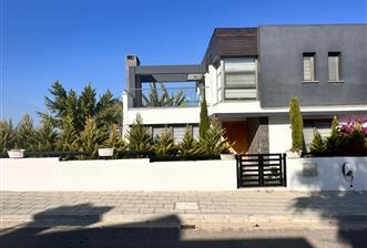 Girne Çatalköy Satılık 3+1 Villa