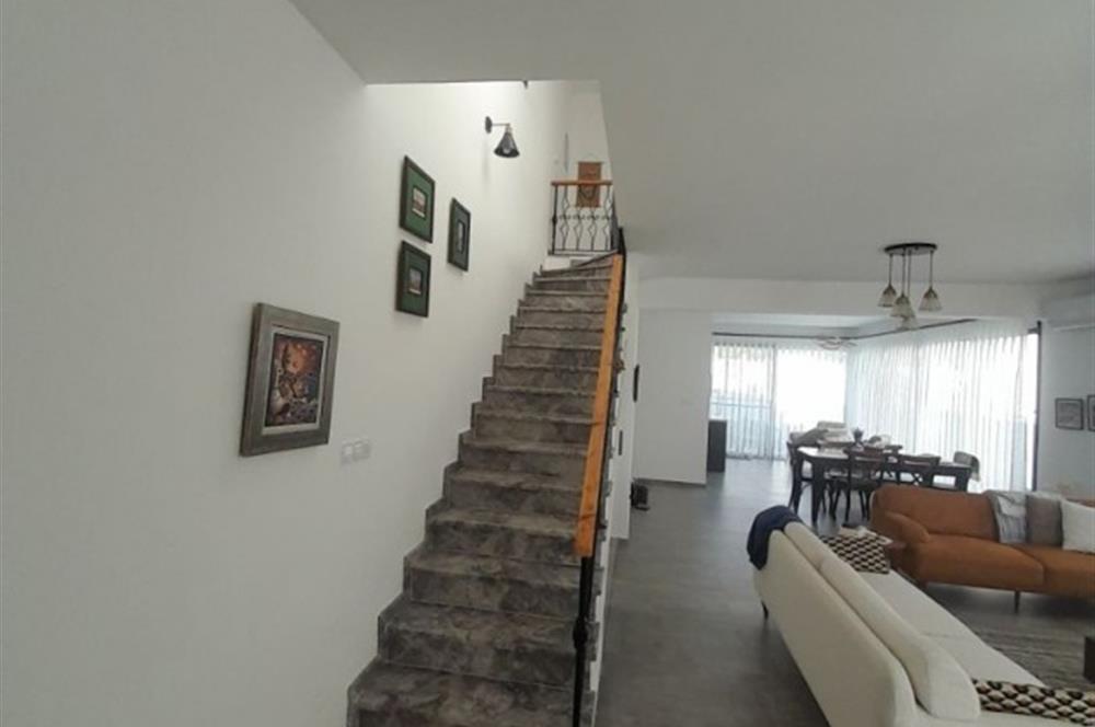 Yenikent satılık 3+1 villa