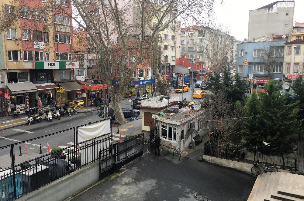 C21 GERÇEK'TEN, ORTAKÖY MERKEZ'DE EŞYALI KİRALIK 2+1 DAİRE