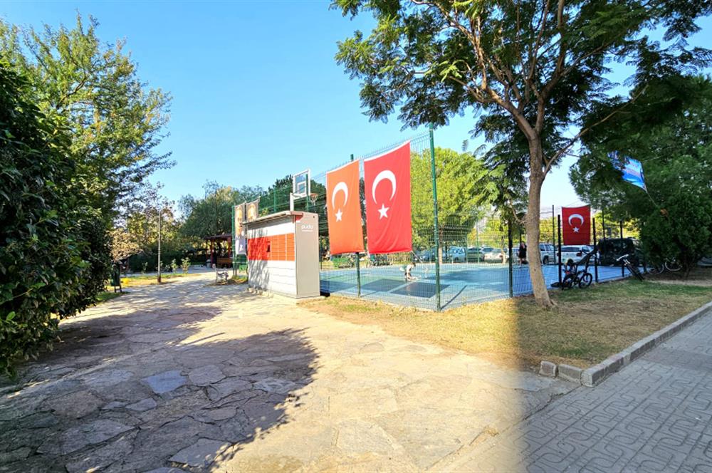 Mavişehir Selçuk Blokları'nda SATILIK Köşe Cephe Tadilatlı 3+1