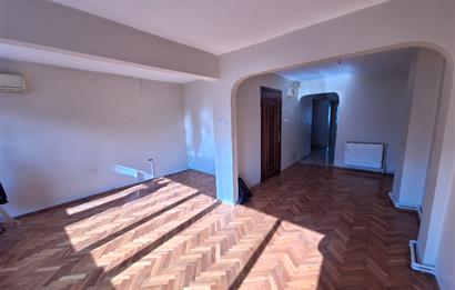 SARIYER / BÜYÜKDERE MERKEZDE, KAT MÜLKİYETLİ 2+1 SATILIK DAİRE