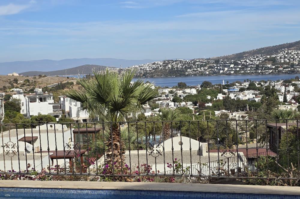 Bodrum Gündoğan'da Deniz Manzaralı Özel Havuzlu Satılık Müstakil Villa