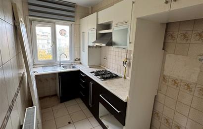 HUZUREVİ METROYA YAKIN 3+1, KREDİYE UYGUN BAKIMLI DAİRE