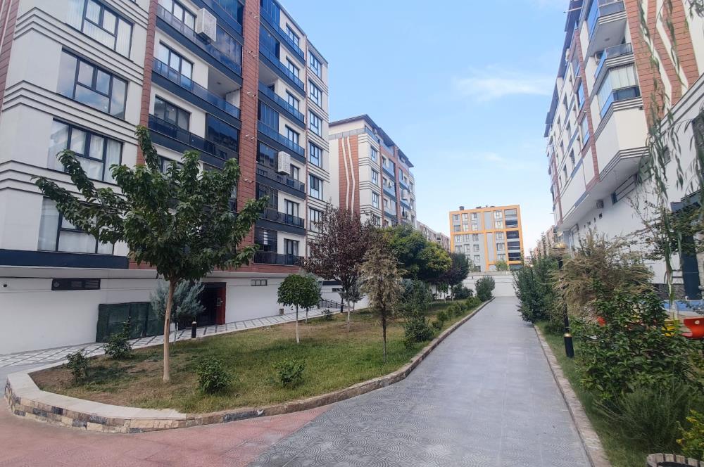 GÜLTEPE'DE YAŞAM ALANI ASTORİA SİTESİNDE SATILIK 4+1 DAİRE