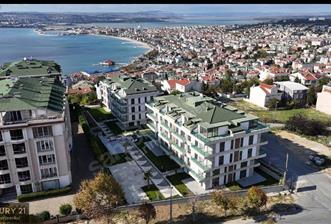 PINARTEPE ELİT SİTEDE 40 M2 BAHÇE KULLANIMLI KEYİFLİ 2+1