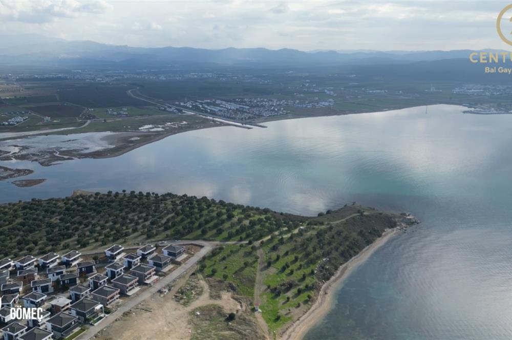 Gömeç Kemalpaşa'da Satılık, Denize Sıfır, Ticari Ruhsatlı Arsa