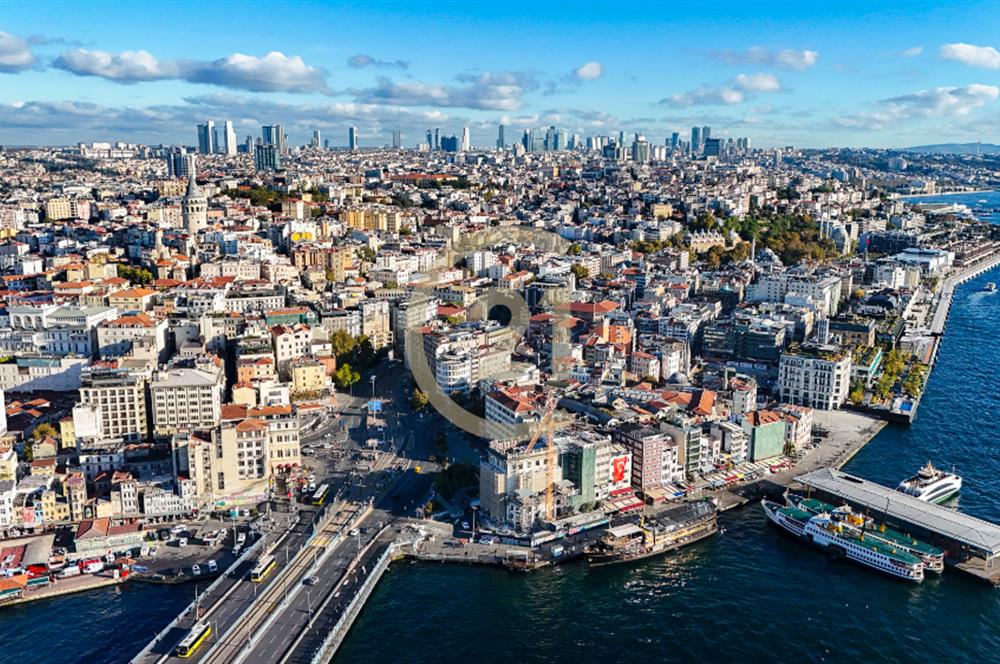 KARAKÖY'ÜN MERKEZİNDE 2. DERECE TARİHİ KOMPLE SATILIK İŞHANI