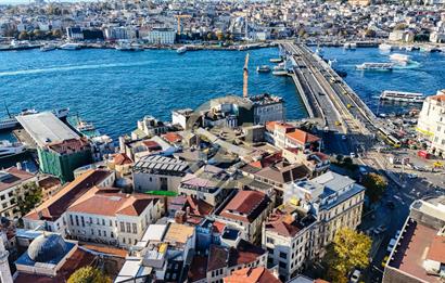 KARAKÖY'ÜN MERKEZİNDE 2. DERECE TARİHİ KOMPLE SATILIK İŞHANI