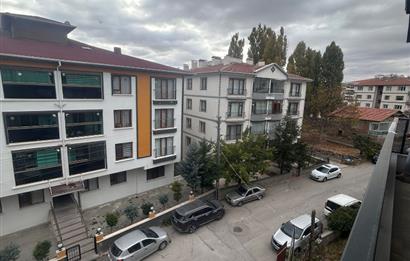 KARŞIYAKADA SATILIK 2+1 DAİRE