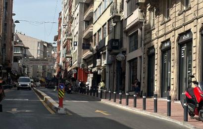 Beyoğlu Galataport'a Yürüme Mesafesinde Satılık Bina