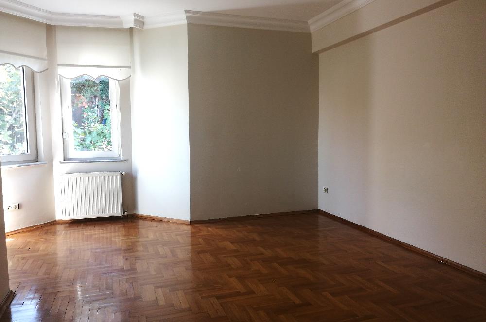 Albatrosta Kiralık bahçeli deniz manzaralı 3+1 daire..