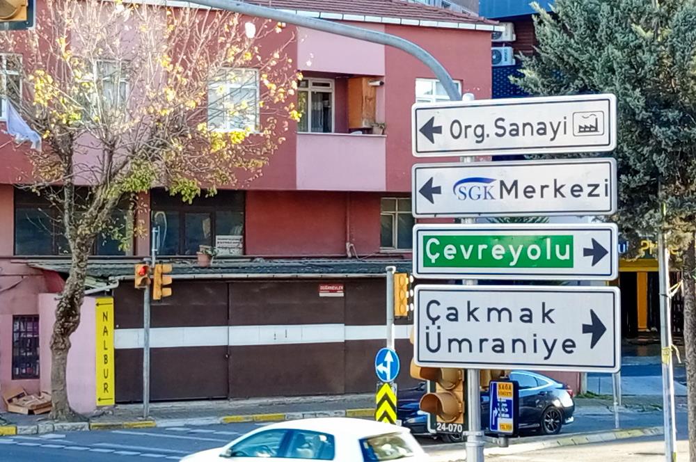 Komple satılık bina ve dükkanlar 