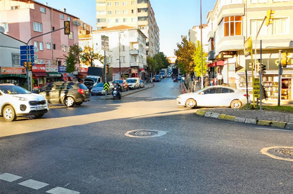 Komple satılık bina ve dükkanlar 