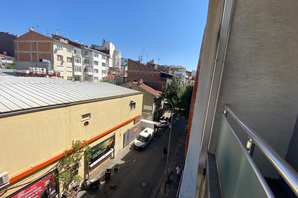 İstiklal Mahallesi 1+0 Satılık Stüdyo Daire