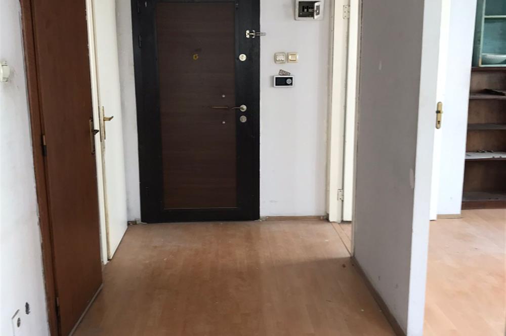 ANKARA KIZILAY SAKARYA CADDESİNDE ASANSÖRLÜ KİRALIK 1+1 OFİS