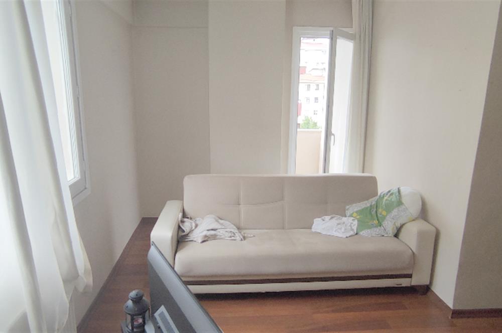 KADIKÖY, İNÖNÜ CAD. ÜZERİNDE SATILIK 2 + 1 DAİRE