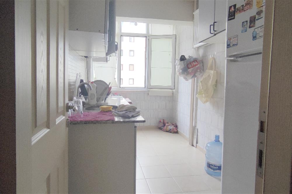 KADIKÖY, İNÖNÜ CAD. ÜZERİNDE SATILIK 2 + 1 DAİRE