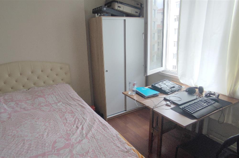 KADIKÖY, İNÖNÜ CAD. ÜZERİNDE SATILIK 2 + 1 DAİRE