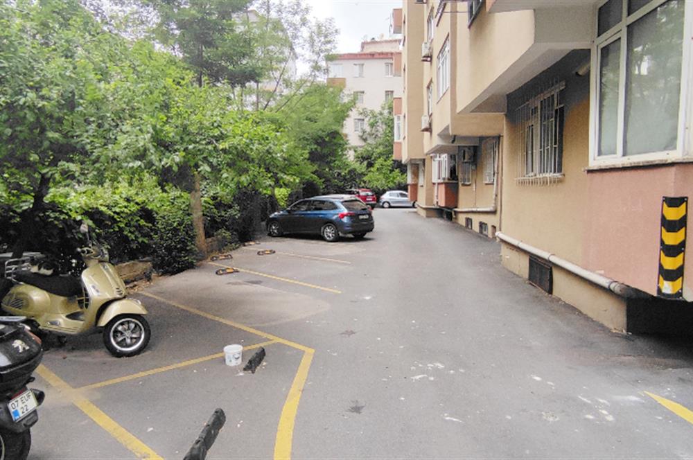 KADIKÖY, İNÖNÜ CAD. ÜZERİNDE SATILIK 2 + 1 DAİRE