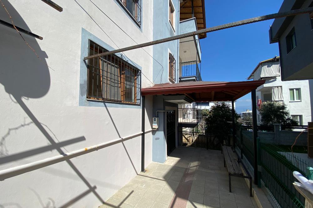 ŞEMİKLER MAHALLESİNDE SATILIK 3+1 DAİRE ARA KAT