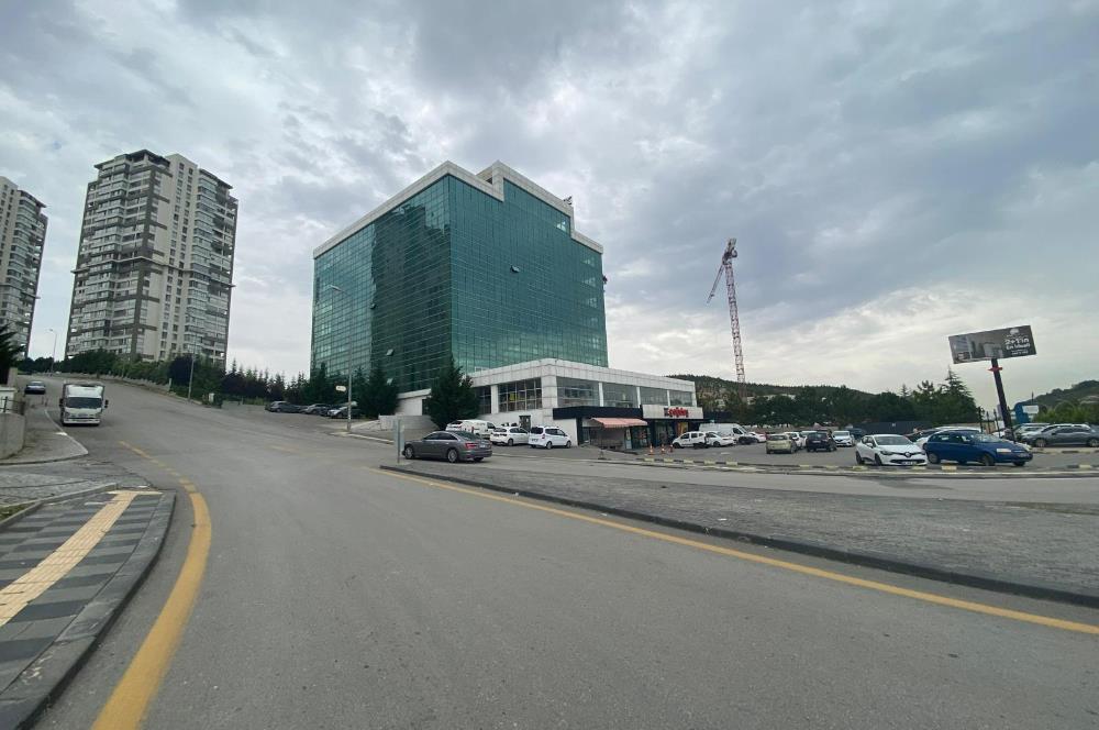 Eskişehir Yolu Üzeri Emsalsiz Satılık Plaza Katı