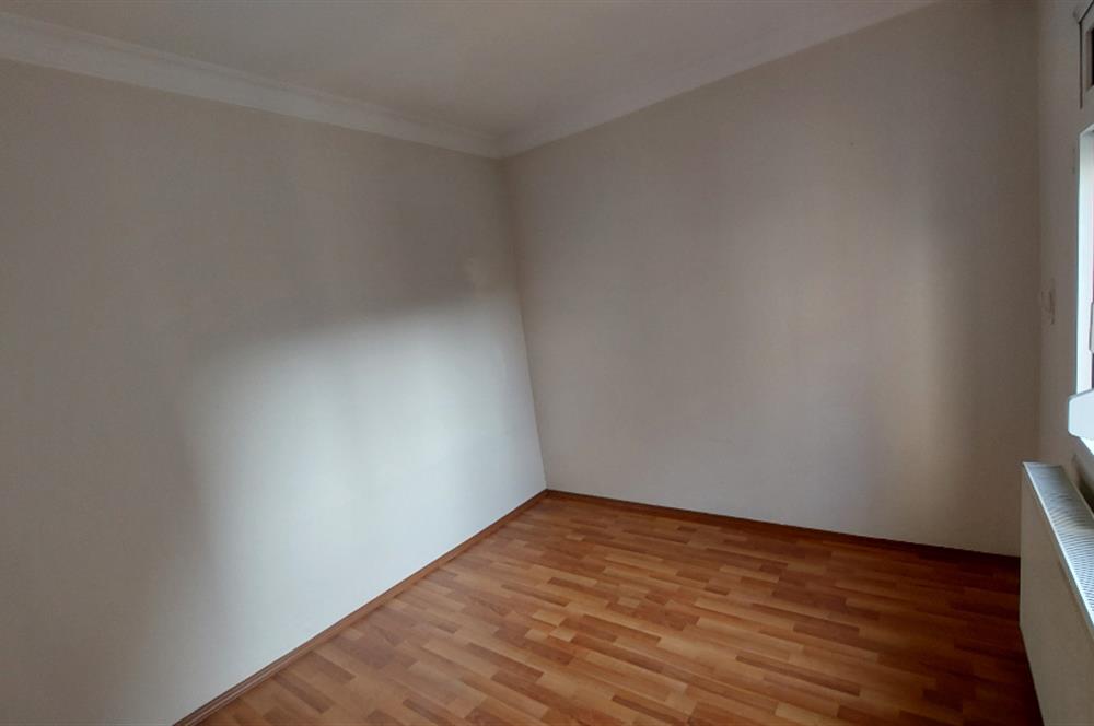 Bahçelievler Metaş Sitesinde 3+1 Bakımlı Kiralık Daire