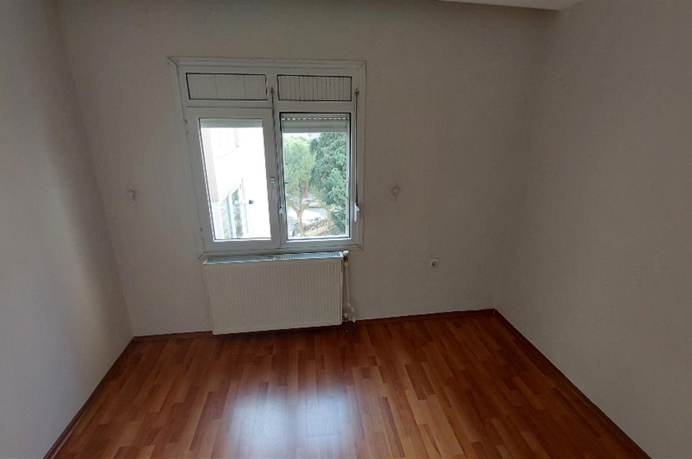 Bahçelievler Metaş Sitesinde 3+1 Bakımlı Kiralık Daire