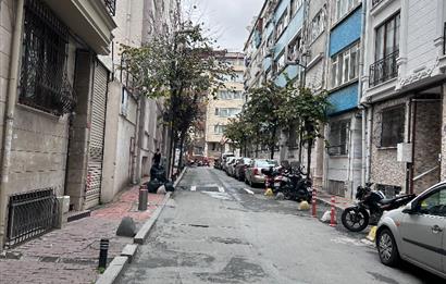 ŞİŞLİ ÇOBANOĞLU SOKAKTA 3+1 ASANSÖRLÜ DAİRE