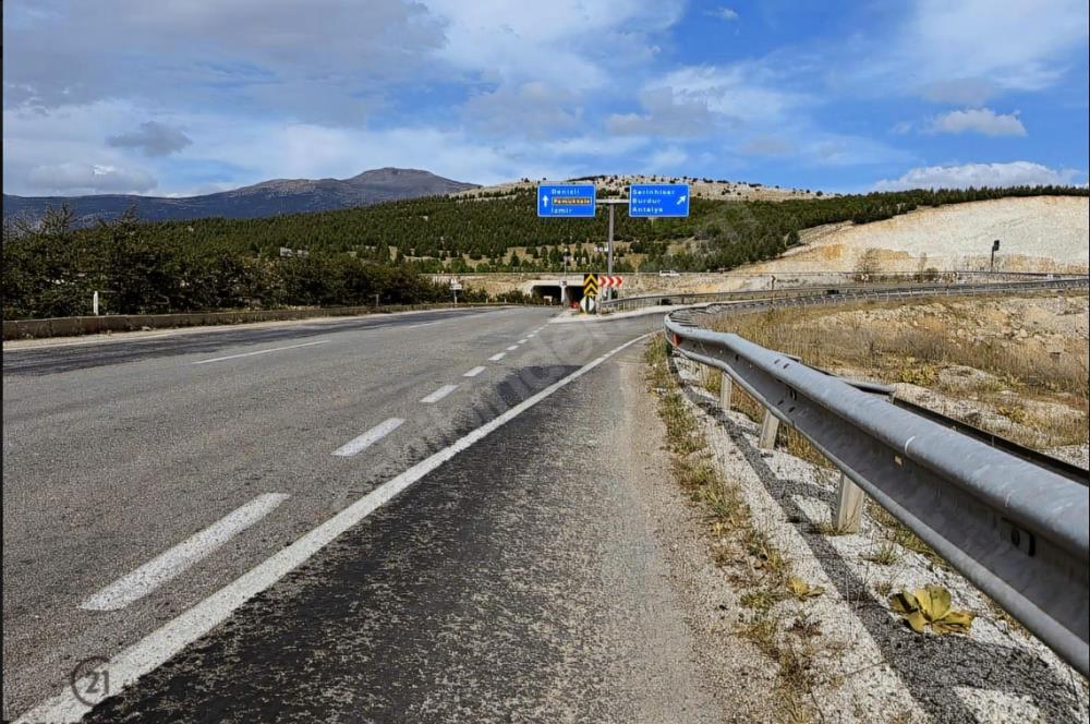 Tavas Makası Köşe Parsel 16.070 m2 İmar Dibinde Satılık ARSA