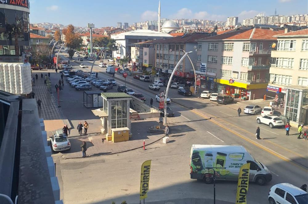 KEÇİÖREN İŞ HANI KATINDA LOKASYONU MÜKEMMEL KİRALIK OFİS