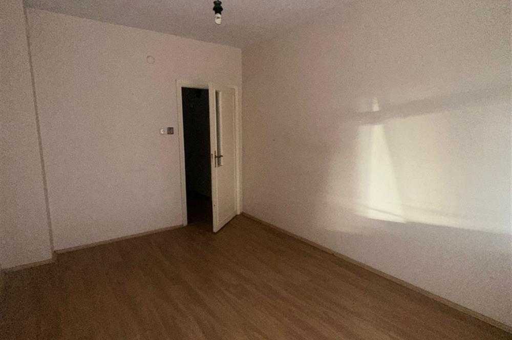 MALTEPE MERKEZ'de 3+1 KREDİYE UYGUN GENİŞ DAİRE