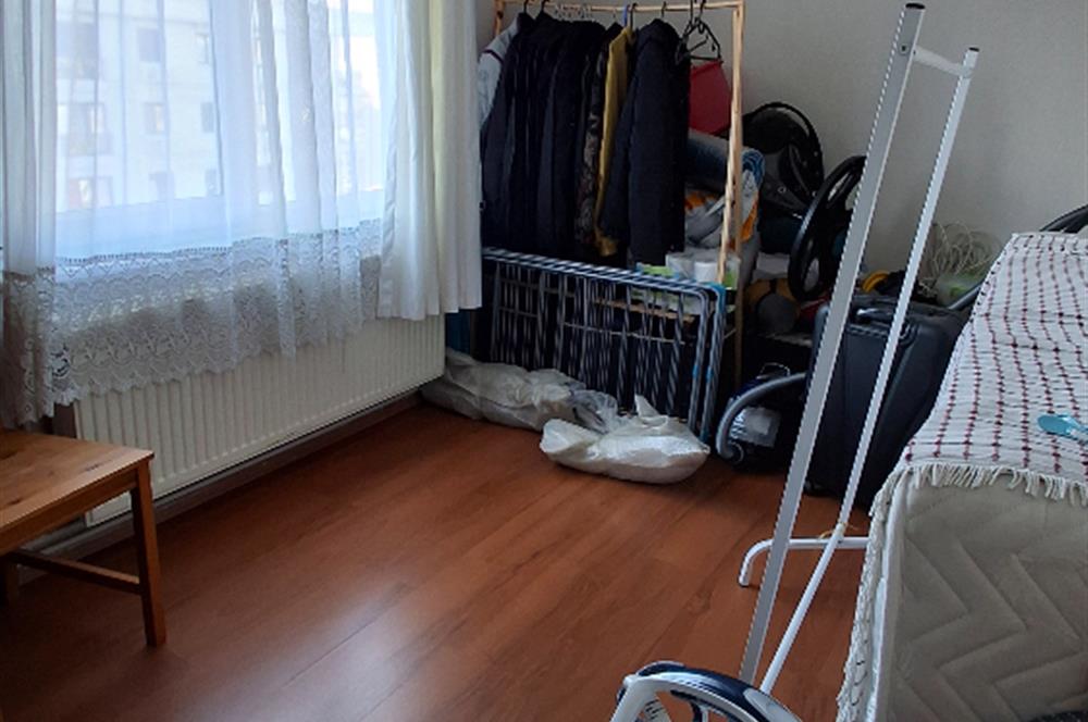 ALTINTEPE KIZILAY KARŞISINDA SATILIK DAİRE 