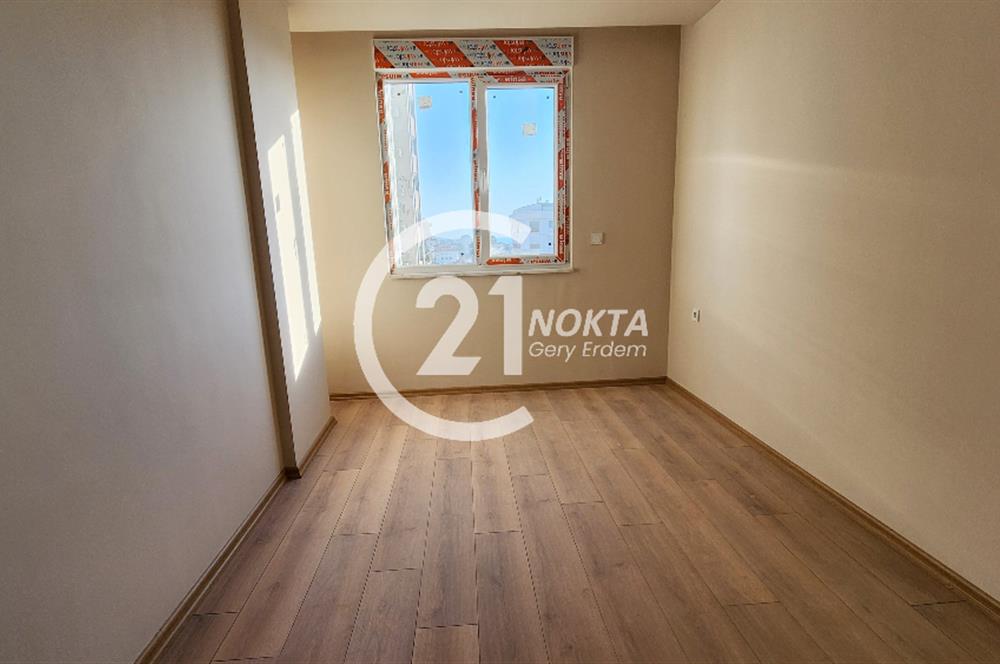 ŞENESENEVLER METRO VE CADDEYE YAKIN SIFIR 2+1 70 m2 GÜNEY DAİRE