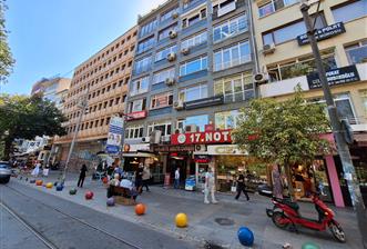 BAHARİYE CADDESİNDE KİRALIK OFİS.