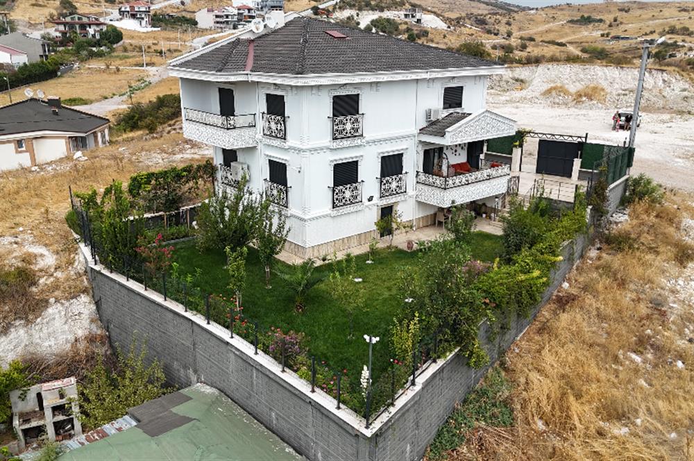 C21 Bal'dan Kuvayi Milliye Satılık 387 M2 4+1 Bahçeli Lüks Villa