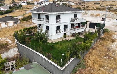 C21 Bal'dan Kuvayi Milliye Satılık 387 M2 4+1 Bahçeli Lüks Villa