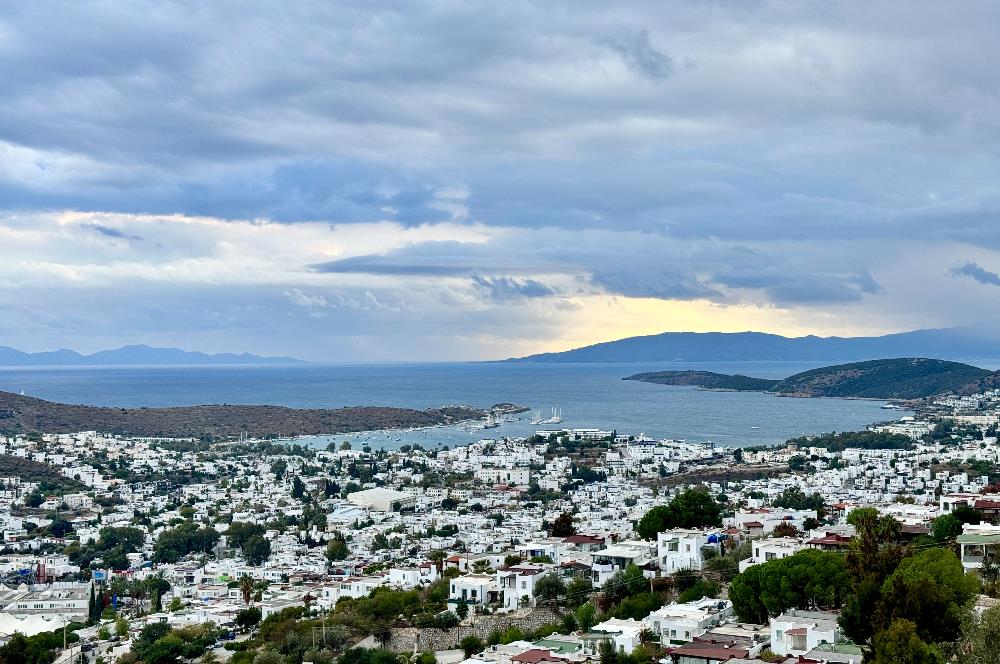 Bodrum Merkez Yeniköy Kiralık Deniz Manzaralı Daire