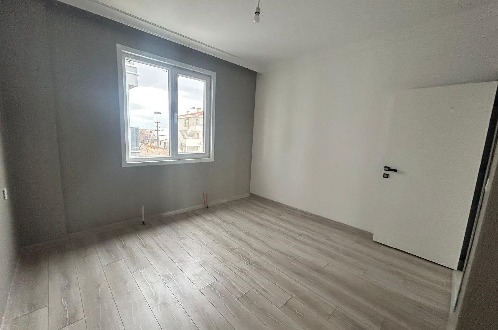 İNCEK MAHALLESİNDE BULVARA YAKIN 3+1 DUBLEKS SIFIR DAİRE