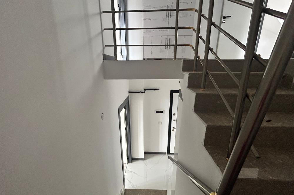 İNCEK MAHALLESİNDE BULVARA YAKIN 3+1 DUBLEKS SIFIR DAİRE