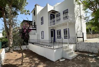 Detached Duplex House with Terrace for Investment in Bodrum Gündoğan Denizati Site