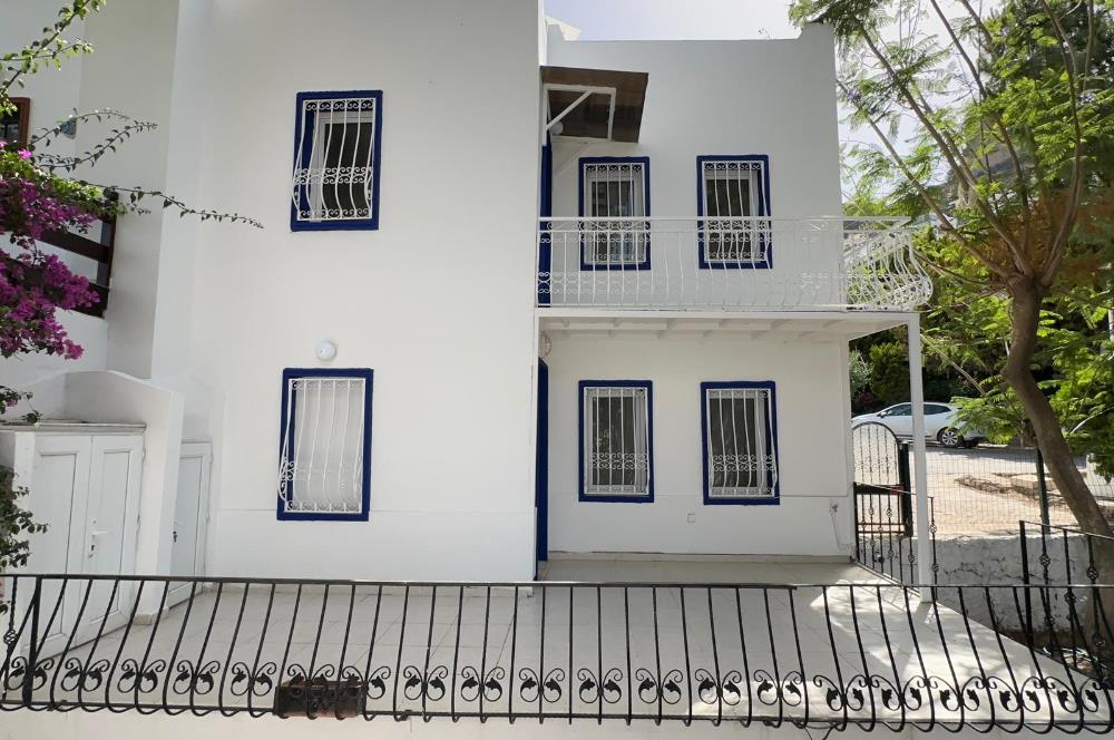 Detached Duplex House with Terrace for Investment in Bodrum Gündoğan Denizati Site