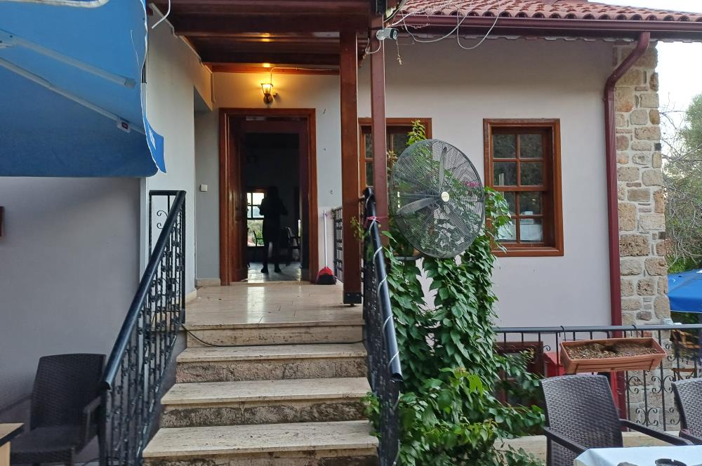 ANTALYA KALEİÇİ CUMHURİYET MEYDANI DEVREN KİRALIK RESTORAN