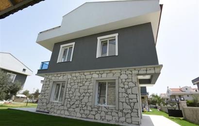 Çandarlı satılık deniz manzaralı müstakil villa