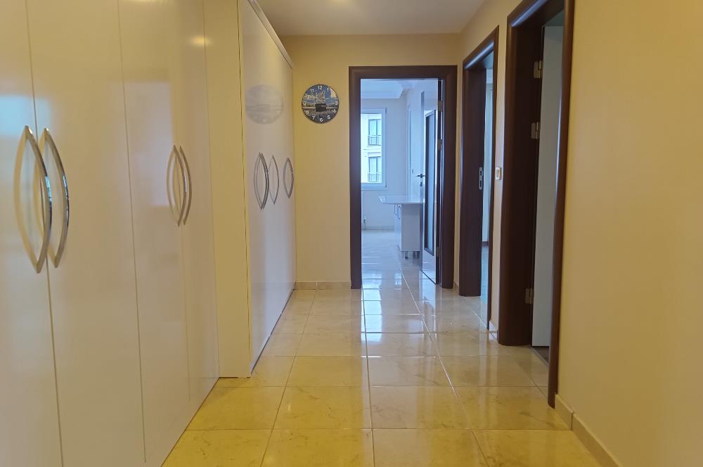 Beylikdüzü AHENK de Kısmen deniz manzaralı 2+1 kiralık daire..