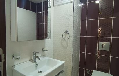 Beylikdüzü AHENK de Kısmen deniz manzaralı 2+1 kiralık daire..