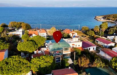 Denize 50 Metre Mesafede, Havuzlu, Eşyalı Lüks Müstakil Villa