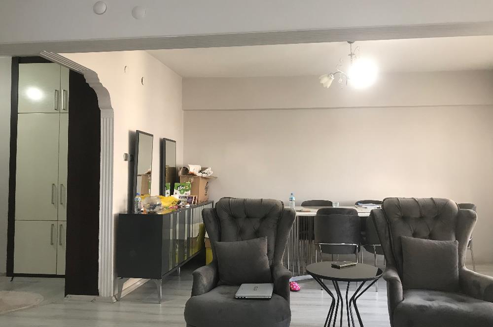 Saltak Caddesi Satılık 2.5+1 Daire