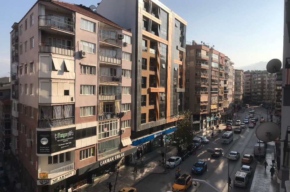 Saltak Caddesi Satılık 2.5+1 Daire